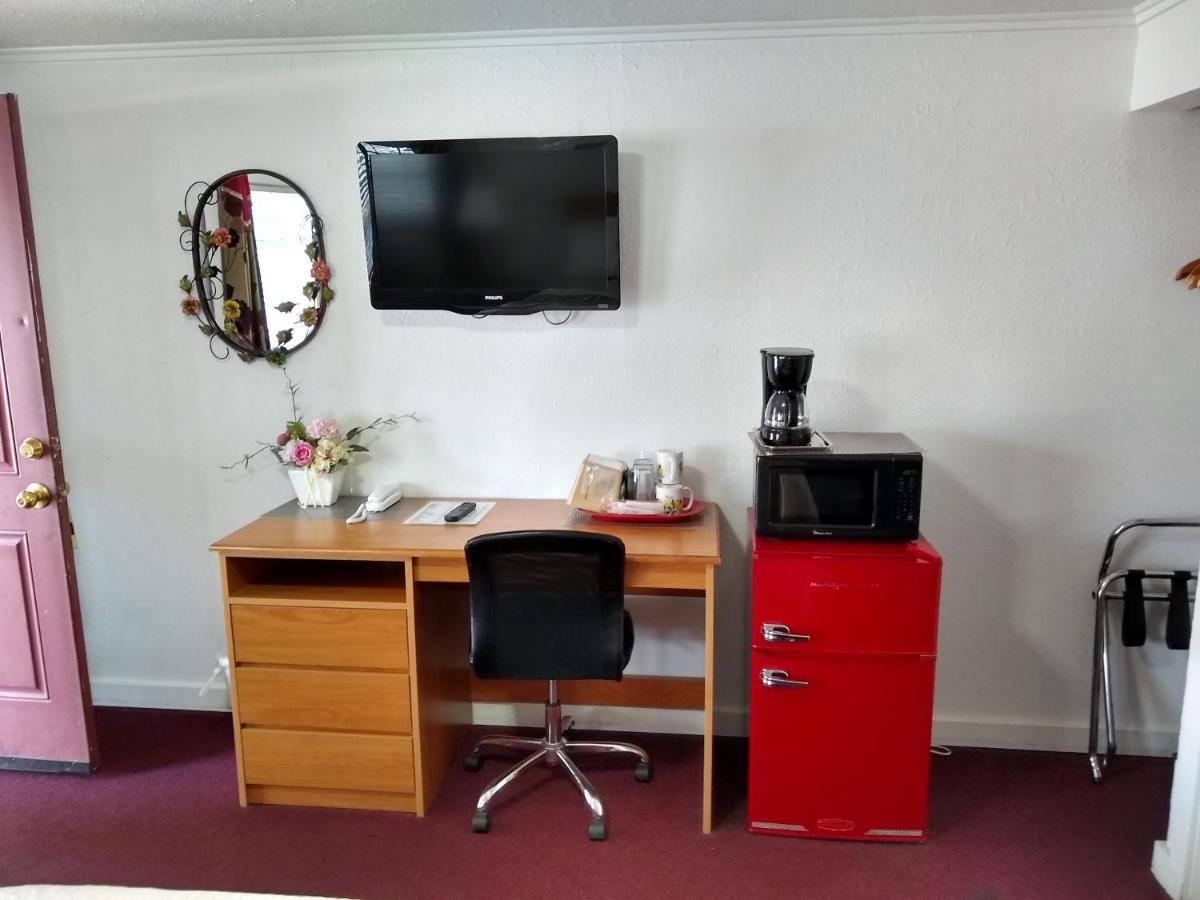 Holiday Motel Bend Εξωτερικό φωτογραφία