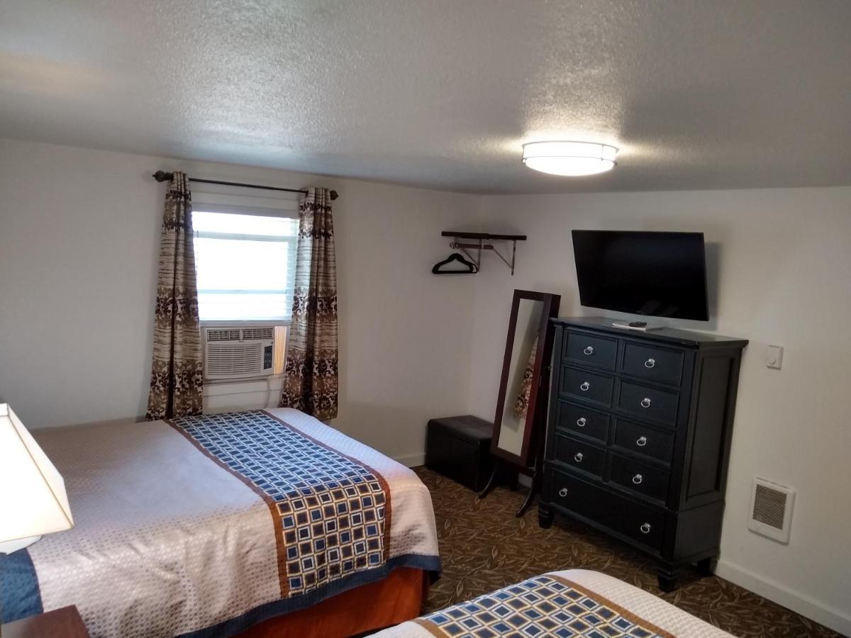 Holiday Motel Bend Εξωτερικό φωτογραφία