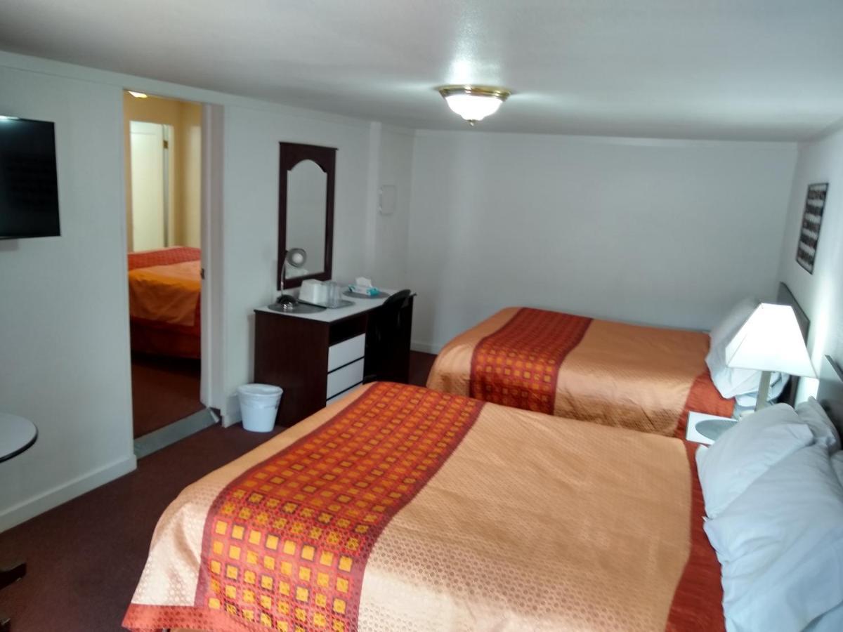Holiday Motel Bend Εξωτερικό φωτογραφία