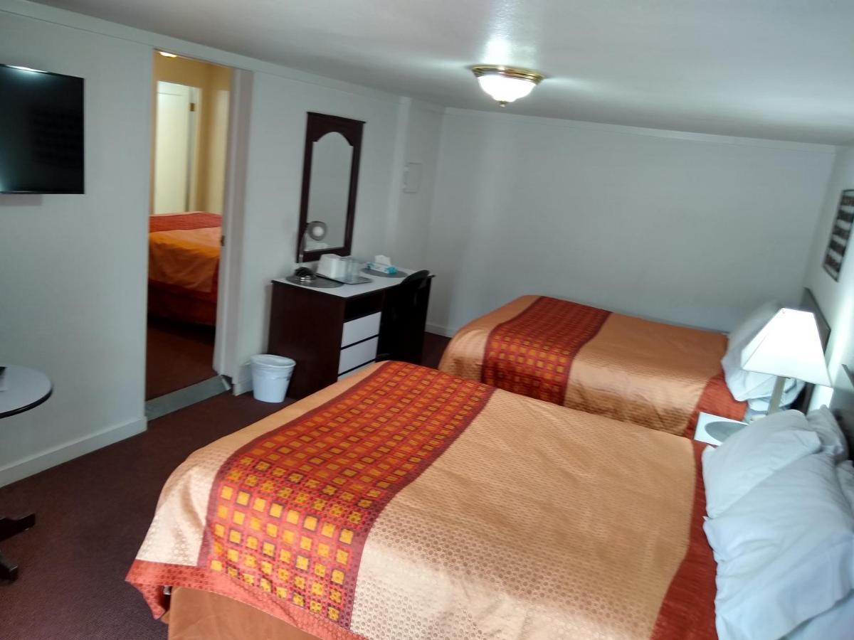 Holiday Motel Bend Εξωτερικό φωτογραφία
