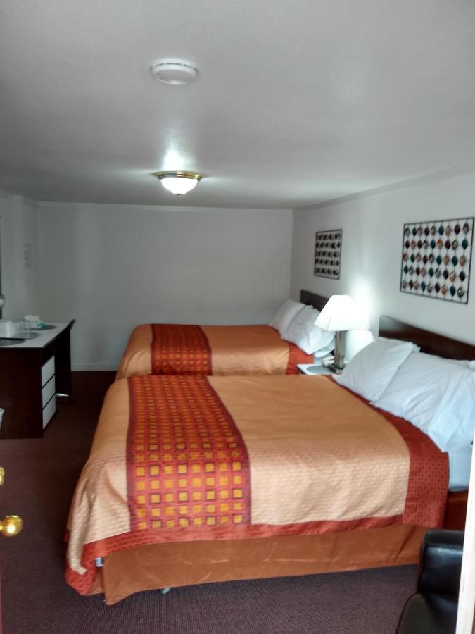 Holiday Motel Bend Εξωτερικό φωτογραφία