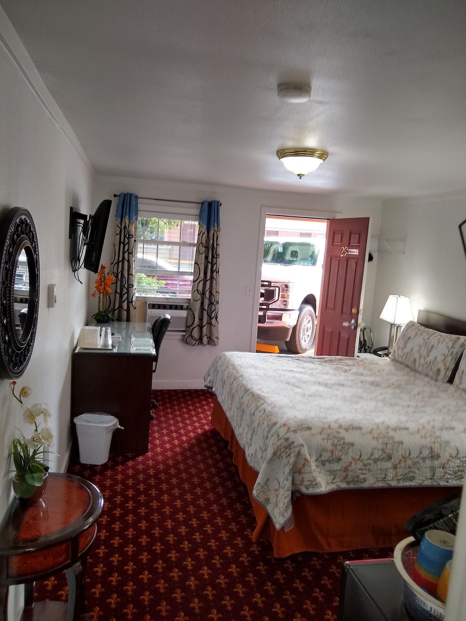 Holiday Motel Bend Εξωτερικό φωτογραφία