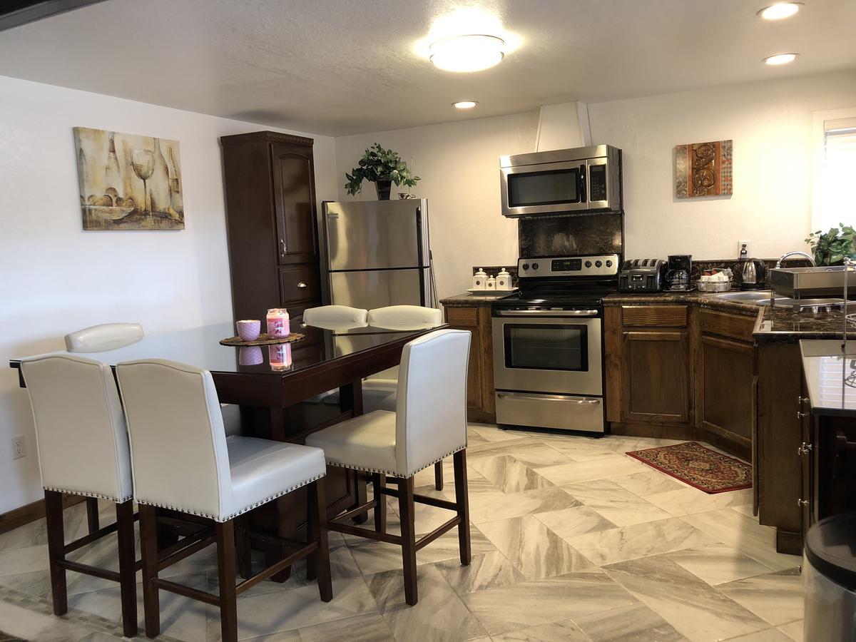 Holiday Motel Bend Εξωτερικό φωτογραφία