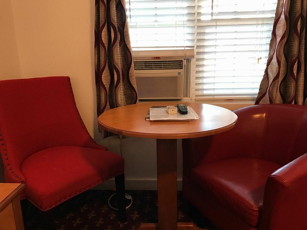 Holiday Motel Bend Εξωτερικό φωτογραφία